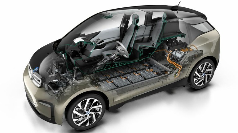 BMW Electric-Vehicle Battery_042523A