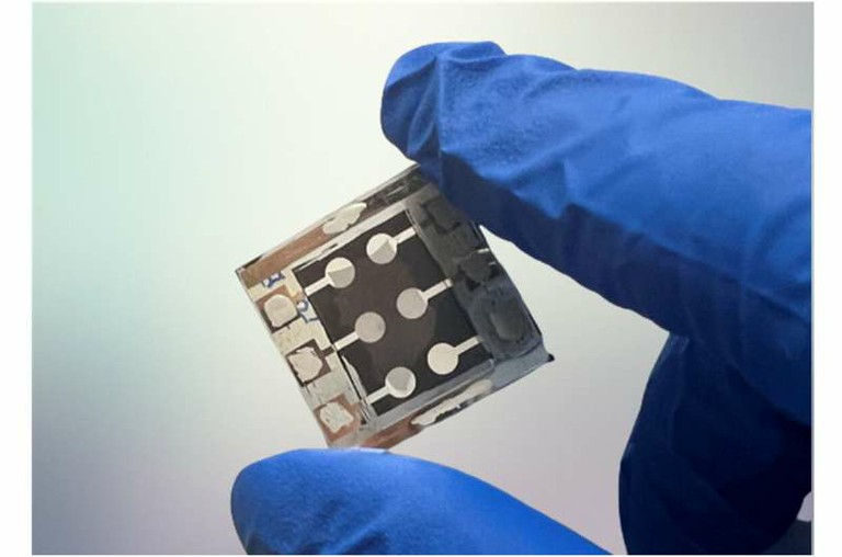 Perovskite Solar Cell_042123A