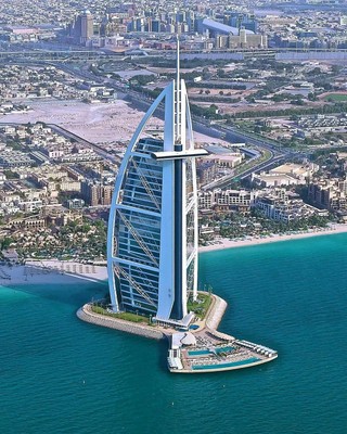 Dubai_UAE_012221A