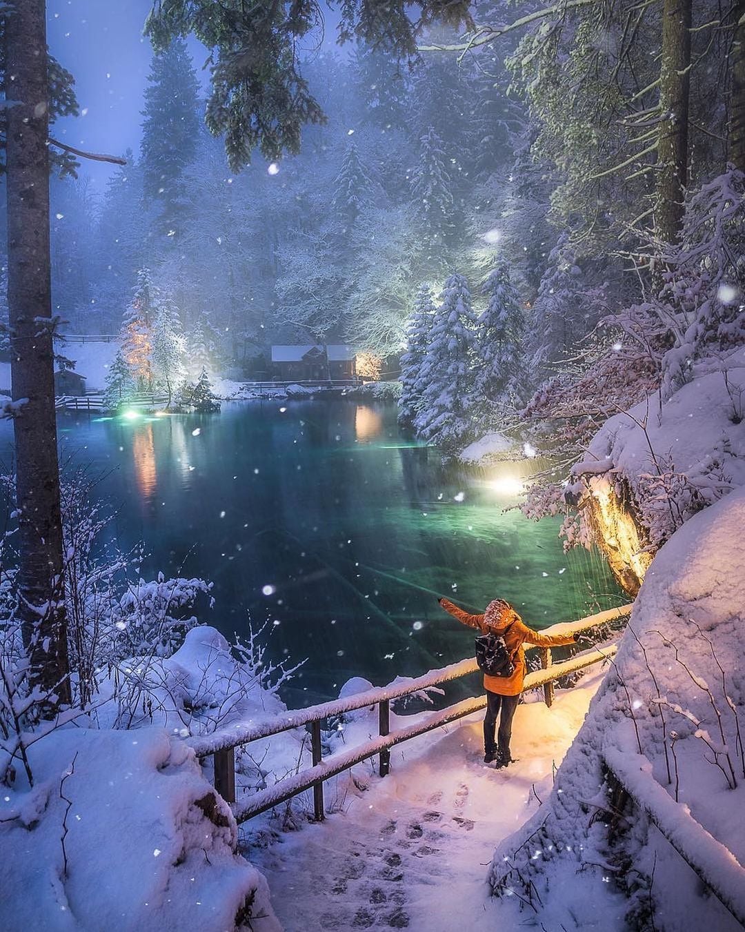 Blausee_Switzerland_061822A