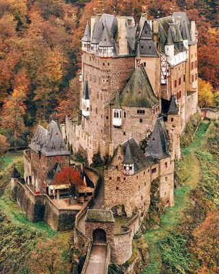 Eltz Castle_Germany_022821A